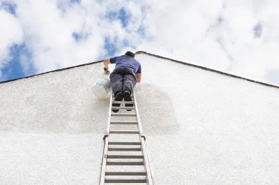 Peinture extérieure à Cerisé — façades et ravalement